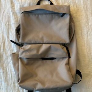 Everlane Transit Backpack *Used*